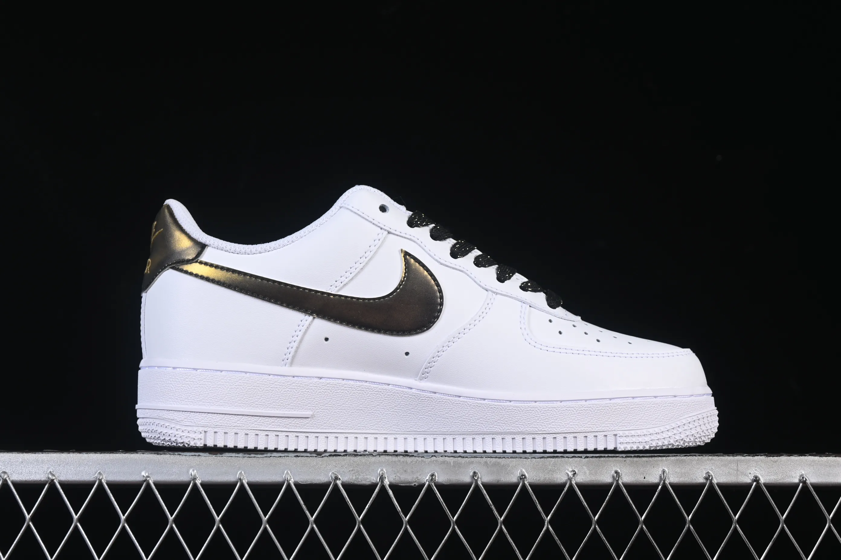 All categories Nk Air Force 1 Air Force series Nk Air Force 1 Low Air Force low-top Nike Air Force 1'07 Low Two-dimensional theme Platinum crack Air Force 1 low-top casual sneakers ZH0316-147